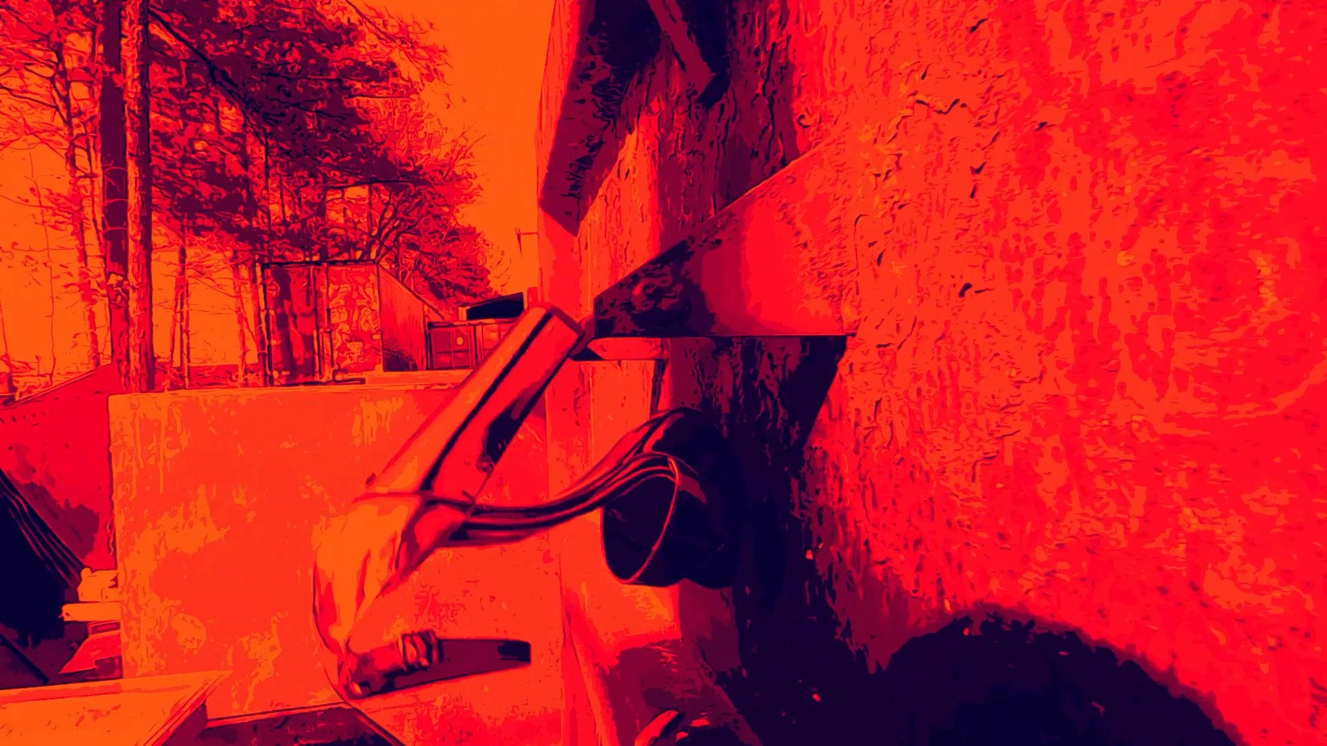 wlheel heel 2.00_02_06_53.Still041.jpg