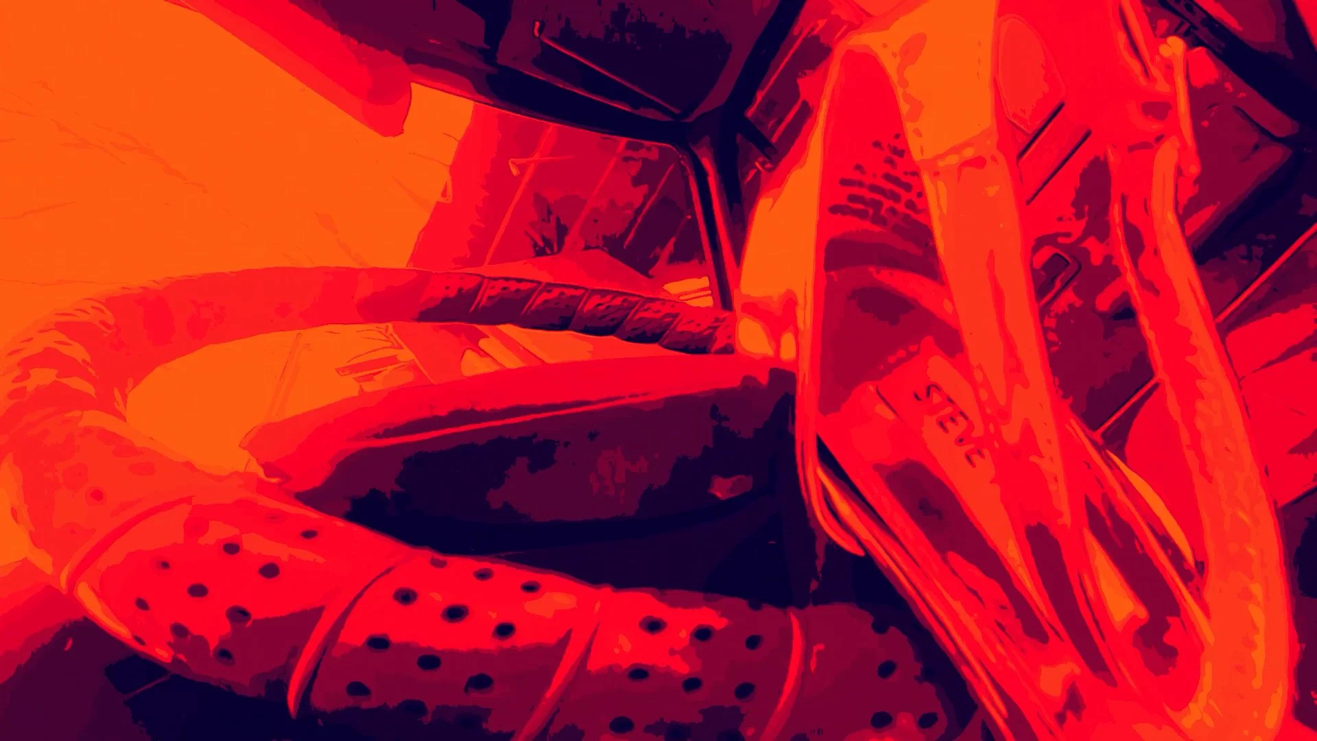 wlheel heel 2.00_00_36_55.Still013.jpg