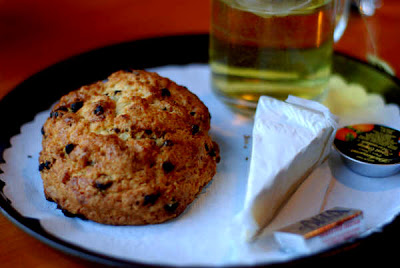 Currant+Scone_Tea.JPG
