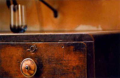 desk+knob.jpg