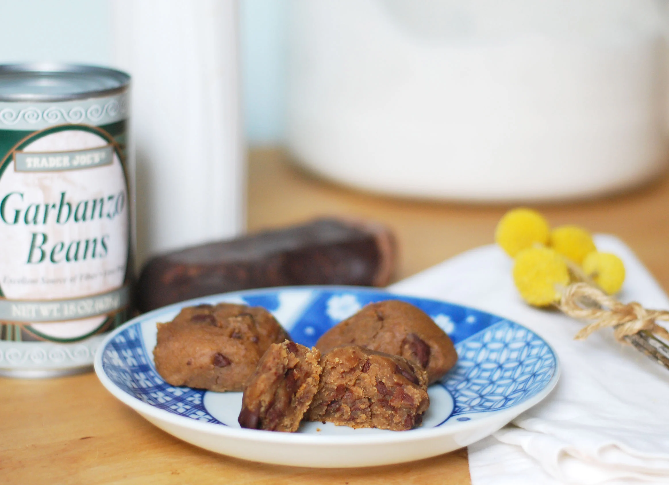 GarbanzoBeanChocCookies.jpg
