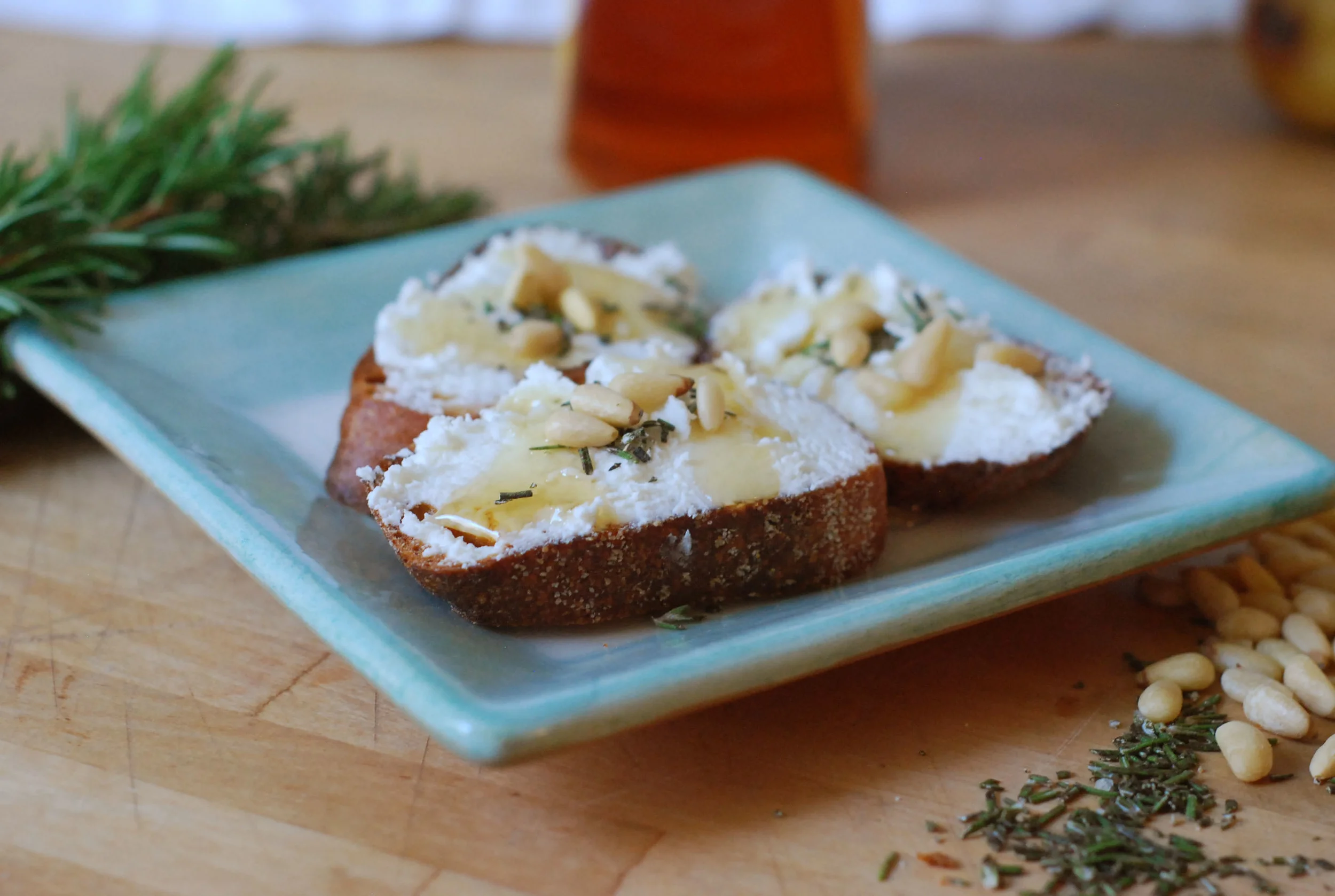 GoatCheeseHoneyCrostata2.jpg