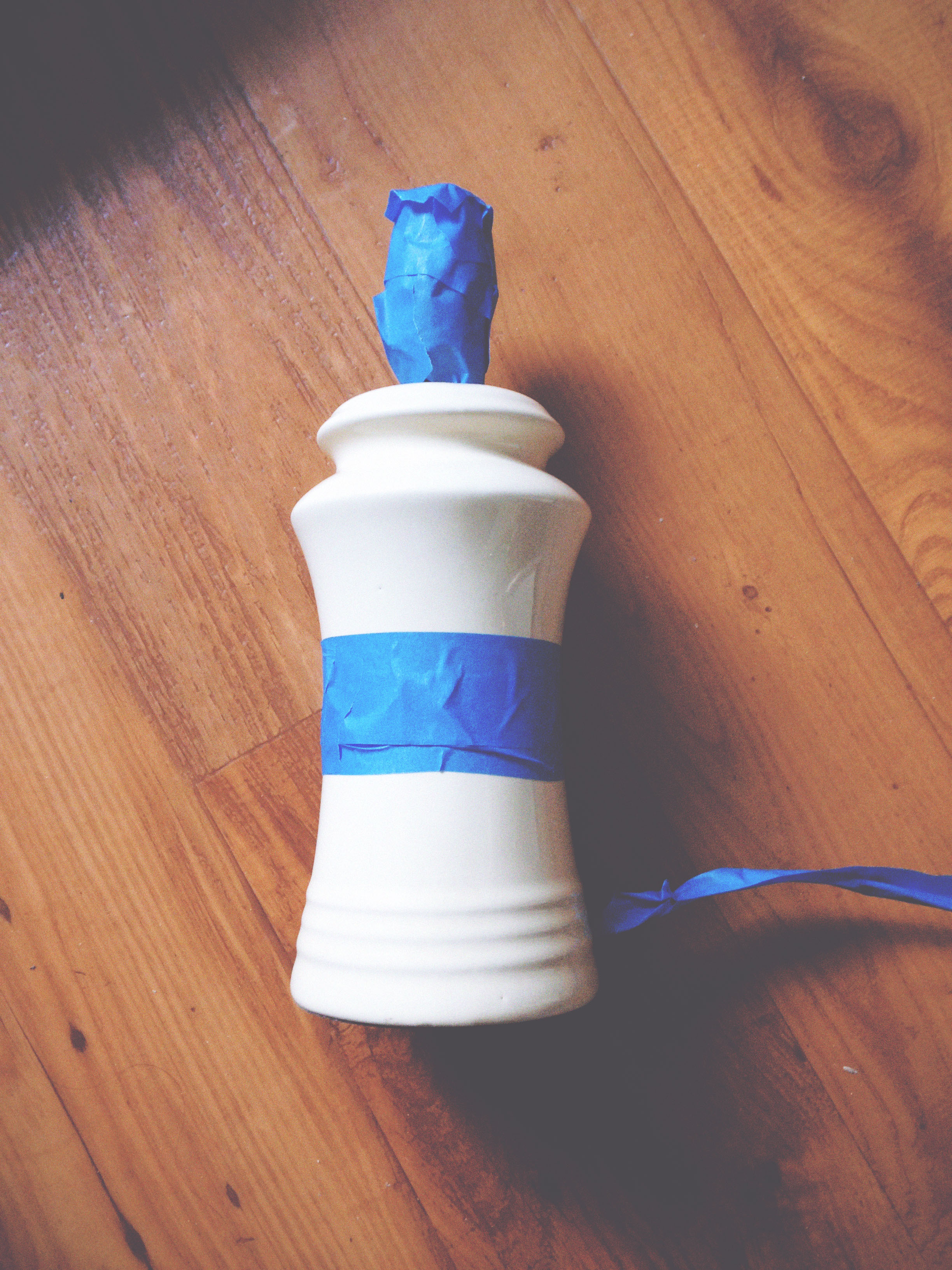 Who said taping a concave lamp was easy