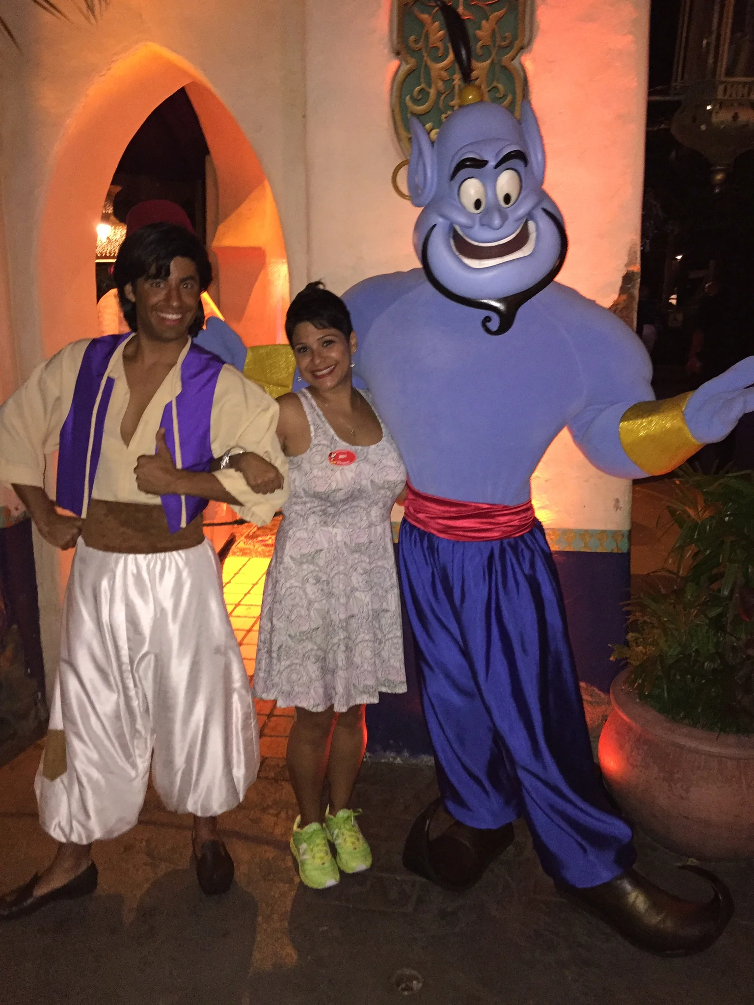 aladdin-genie-disneyland.jpg