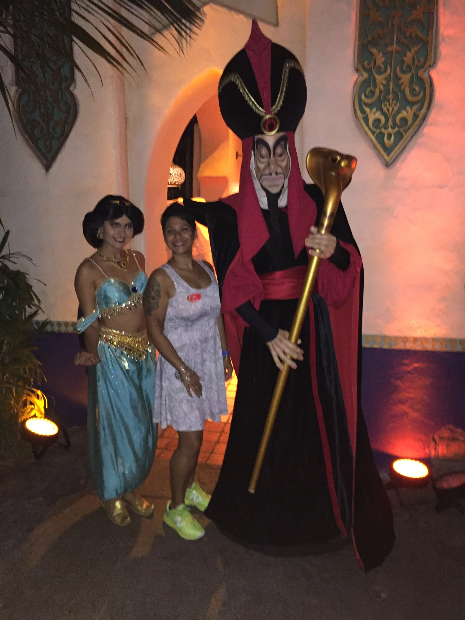 jasmine-jafar-dinsneyland.jpg