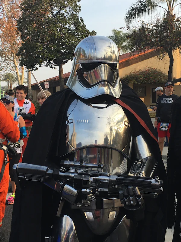 phasma-star-wars-half.jpg