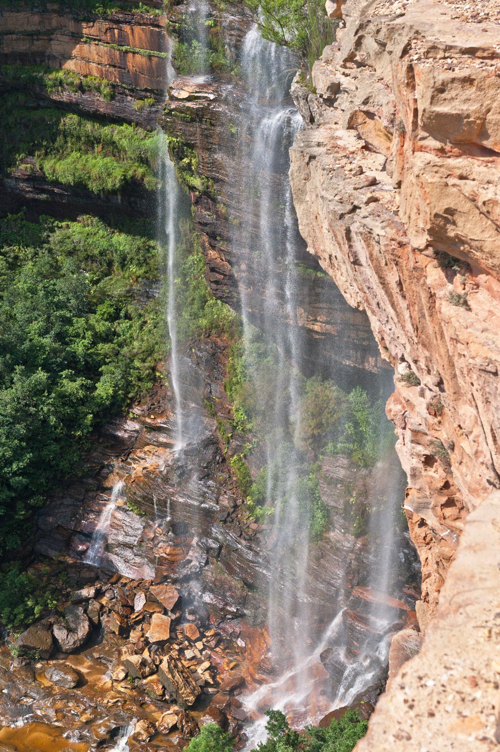 Warren-Hinder-LR-Edge-of-Track-View-over-Wentworth-Falls.jpg