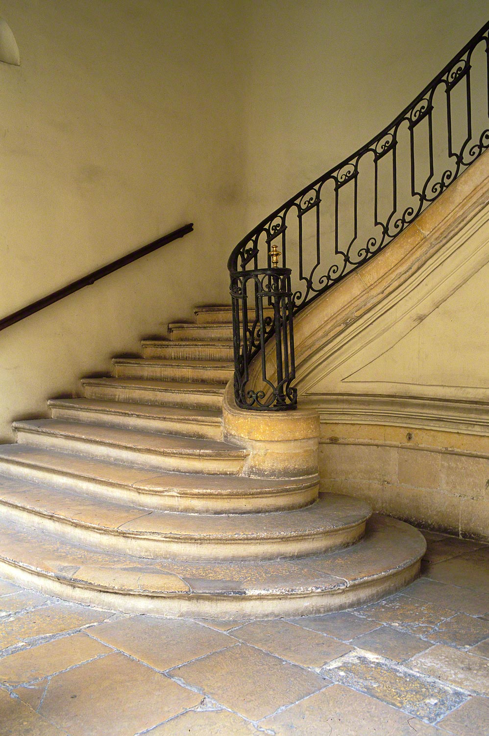 Warren-Hinder-LR-Paris-colour-stairs.jpg