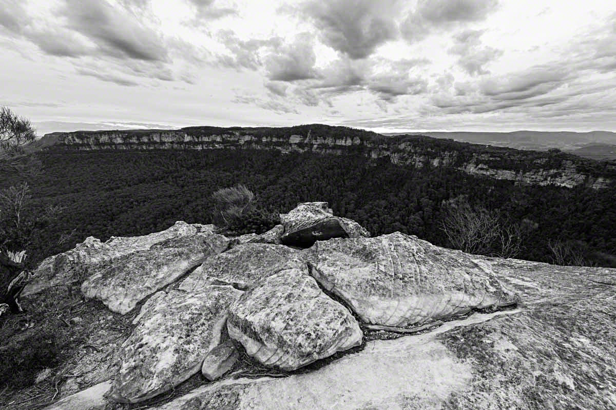 Landslide-Lookout-b&W-lo-res.jpg