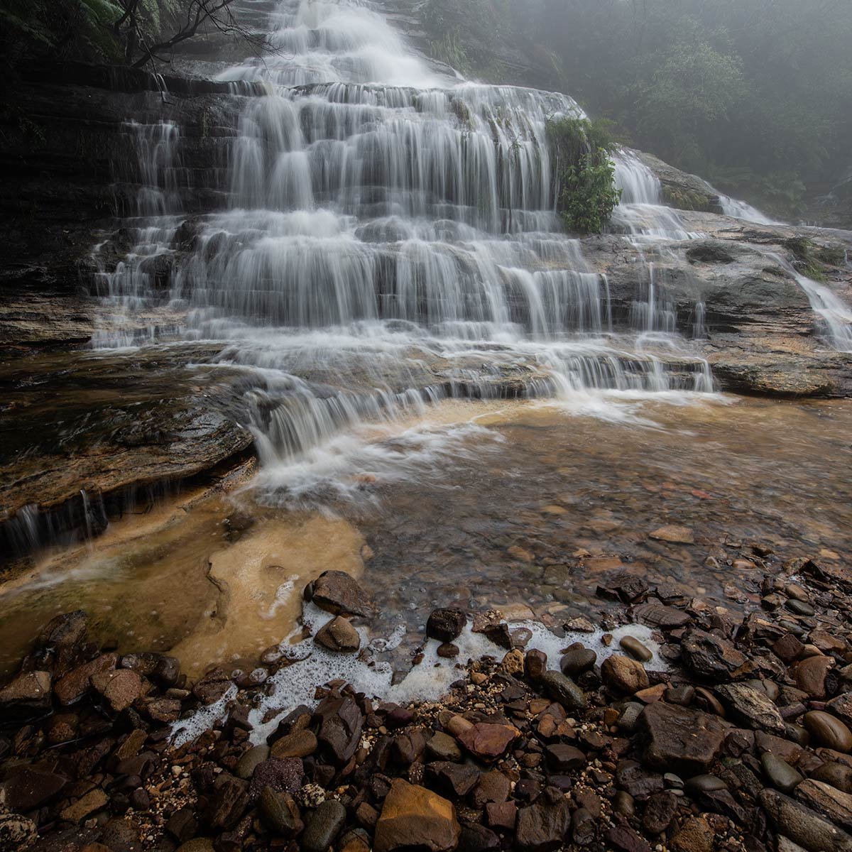 katoomba-falls-Warren-Hinder-copyright-2020.jpg