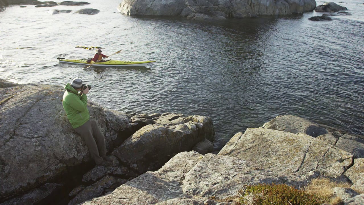 RED BULL PHOTOGRAPHY / MICHAEL CLARK KAYAKING BTS