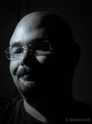 Mystery in Shadows - Off Camera Flash