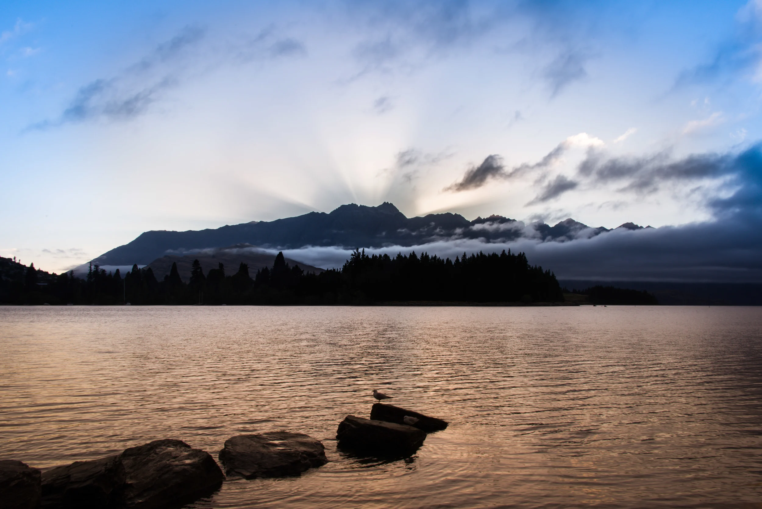 L ake Wakatipu, New Zealand