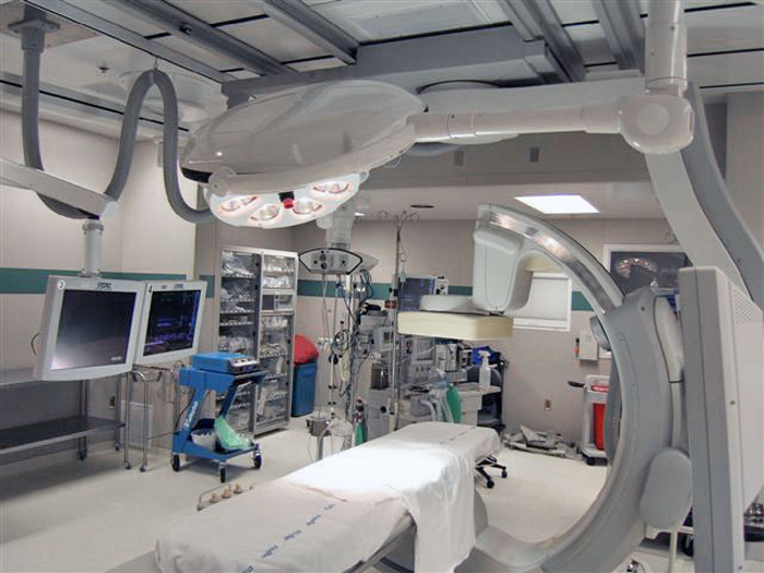 Hybrid-OR-Operating-Room-Philips-FD20-Skytron-Stellar-Lights-5.jpg