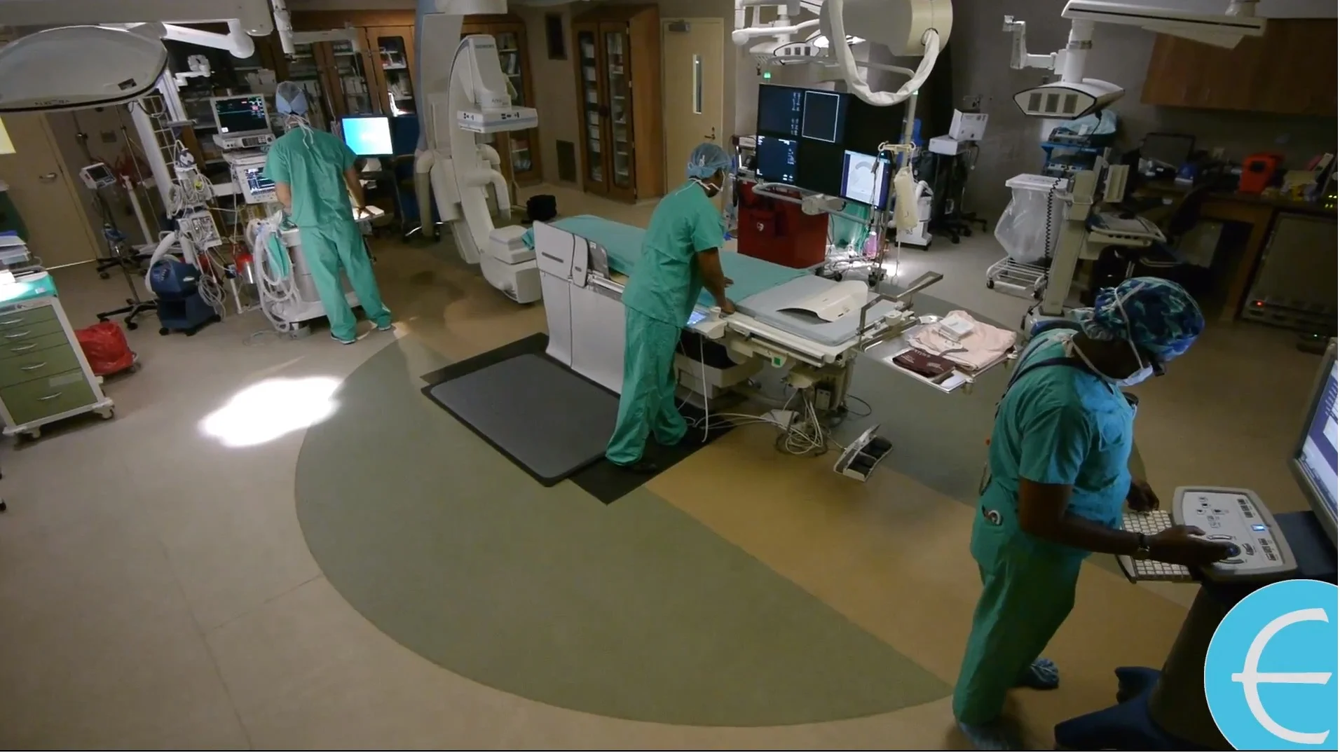 Hybrid-OR-Operating-Room-Siemens-Artis-Zee-Ceiling-Skytron-LED-Lights-Englewood-Hospital-NJ.jpg