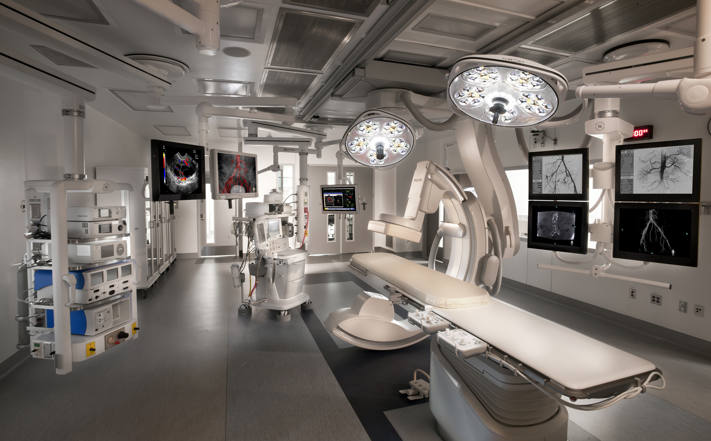 Hybrid-OR-Operating-Room-Philips-FD20-Ceiling-Skytron-LED-Surgical-Lights-Dual-Cockpit-RCH-1.jpg