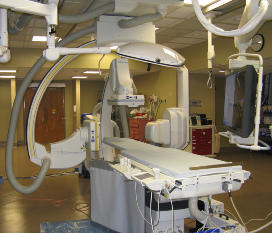 Hybrid-OR-Operating-Room-Siemens-Biplane-Imaging-Skytron-Surgical-Lights-NY-2.jpg