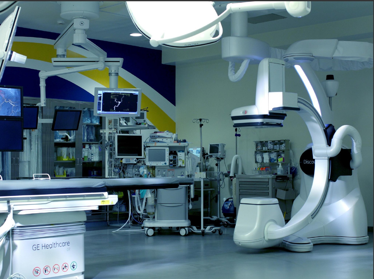 Hybrid-OR-Operating-Room-GE-Discovery-IGS-730-Skytron-LED-Surgical-Lights-Equipment-Booms-PA-24.jpg