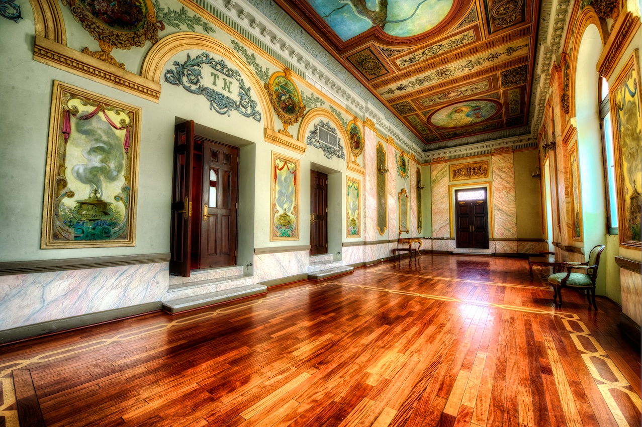 PanamaTheatrehallway.jpg