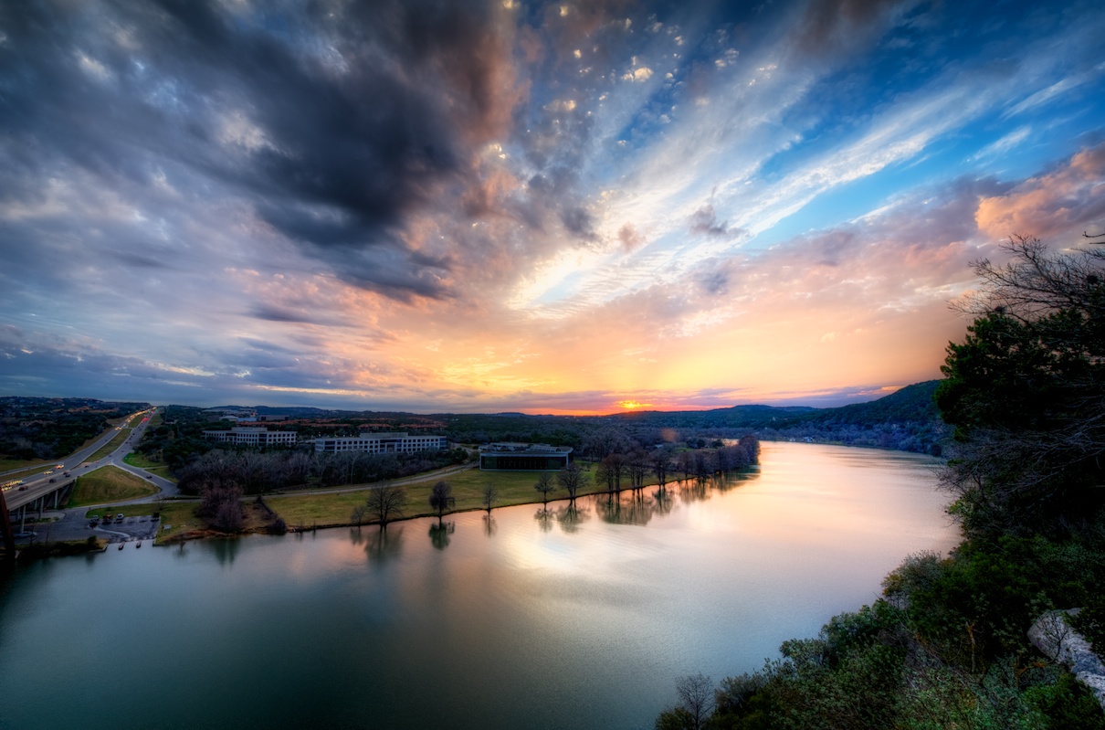 Loop360sunsetdarkcloud.jpg