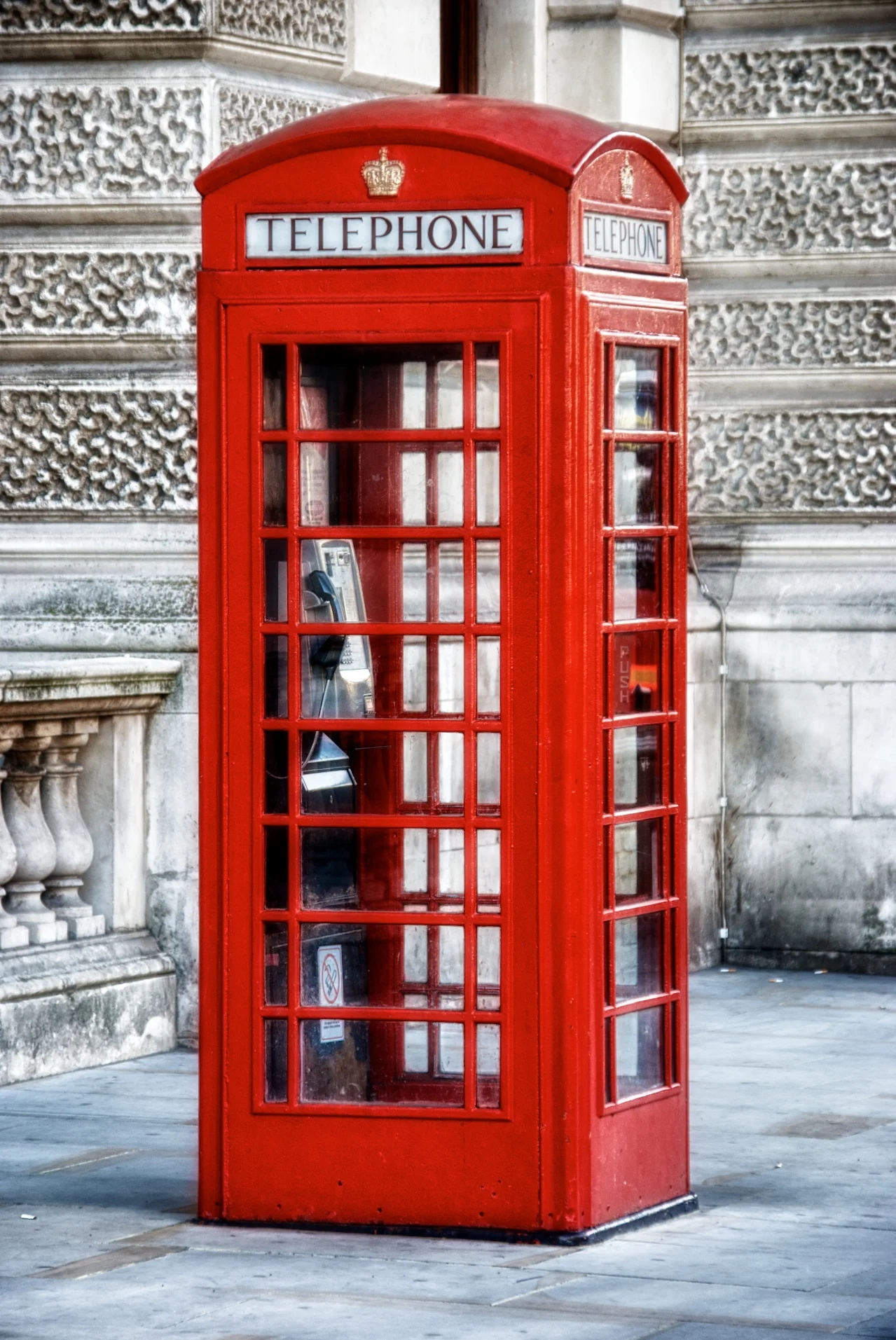 English phone booth.jpg