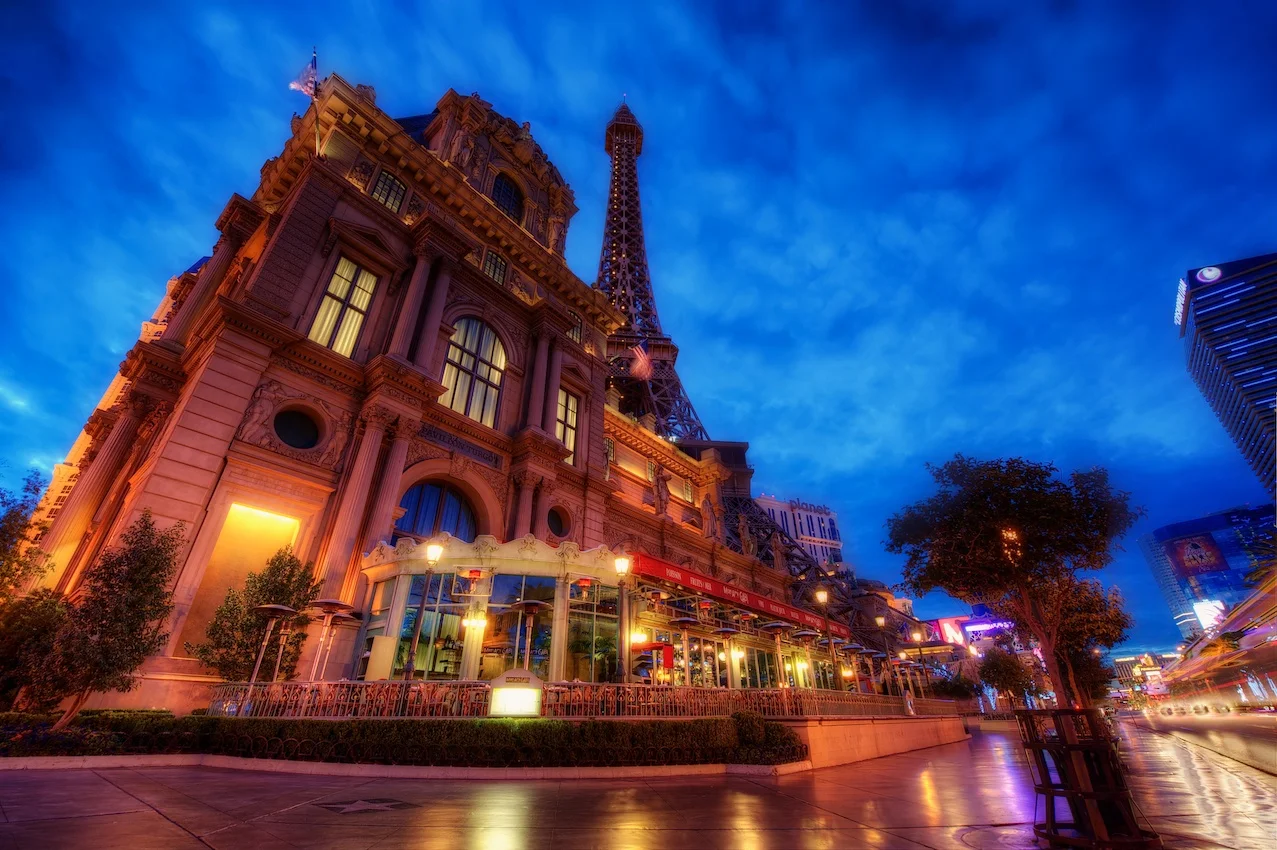 VegasParisbluehour.jpg