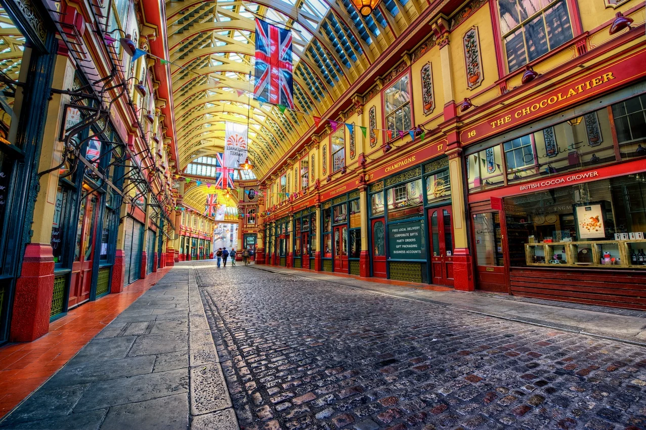 LeadenhallMarketHDRside1.jpg