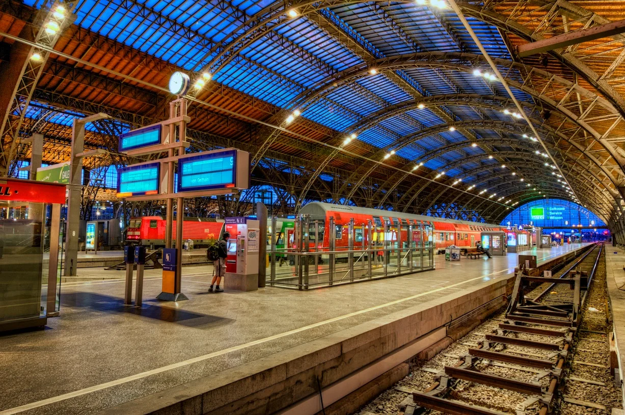 LeipzigtrainstationHDR2.jpg