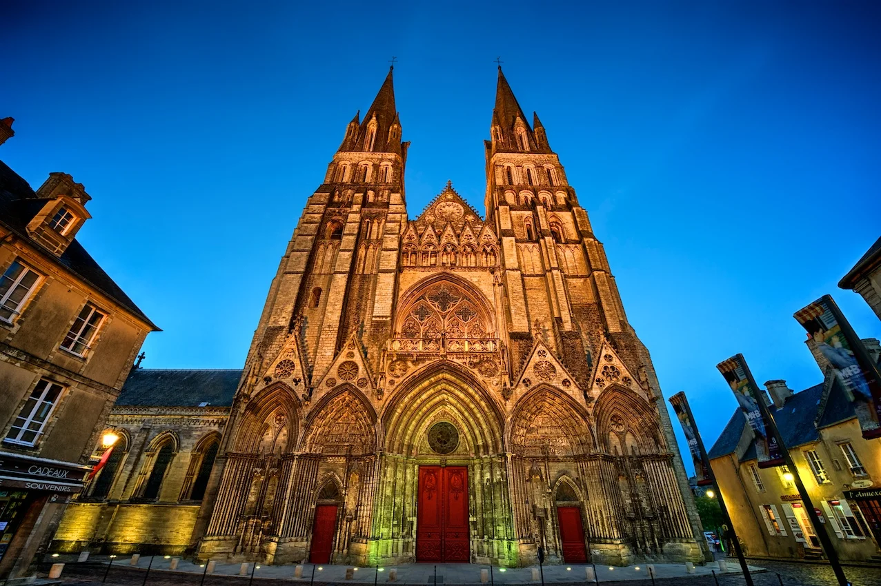 Bayeux-Cathedral-facade-blue-hour-HDR.jpg