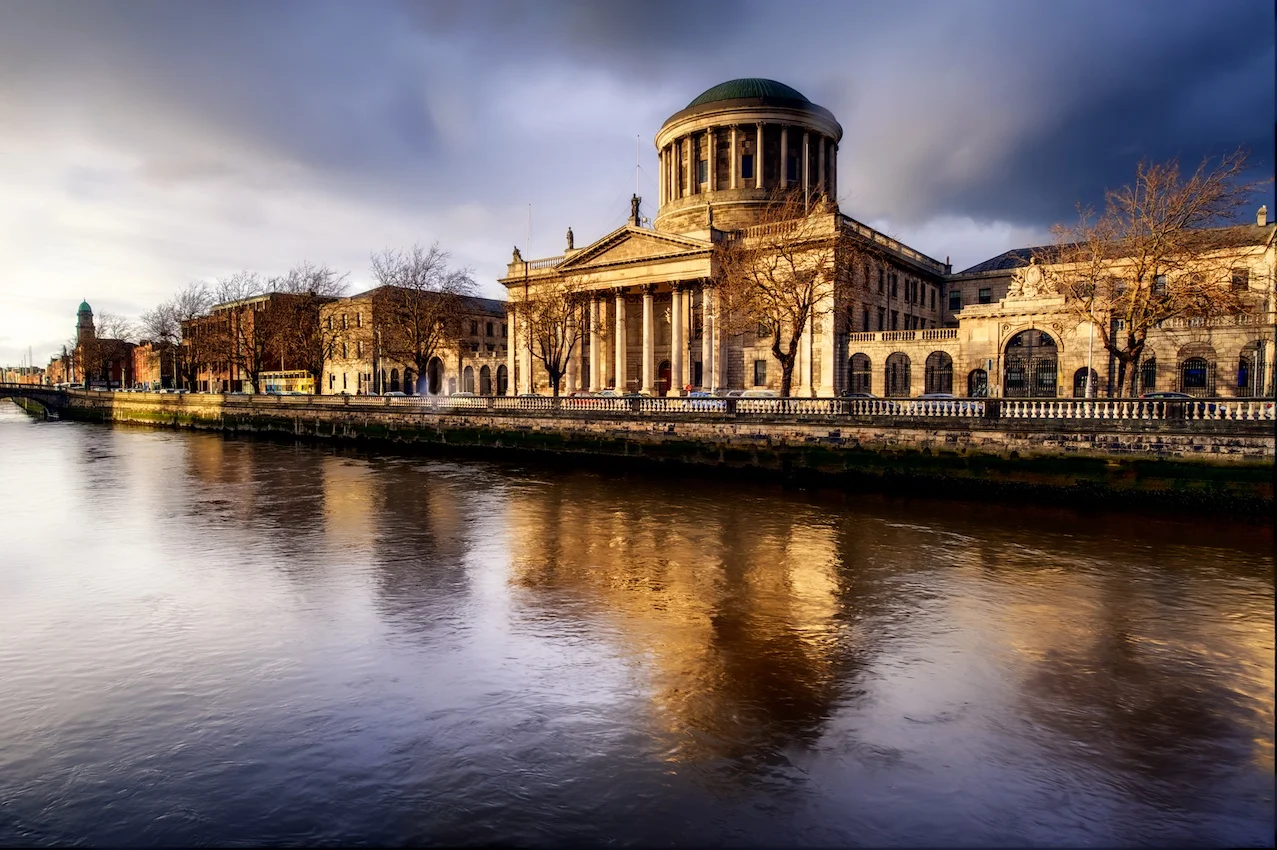Dublin-Ireland-Four-Courts-building-golden-hour-HDR1.jpg