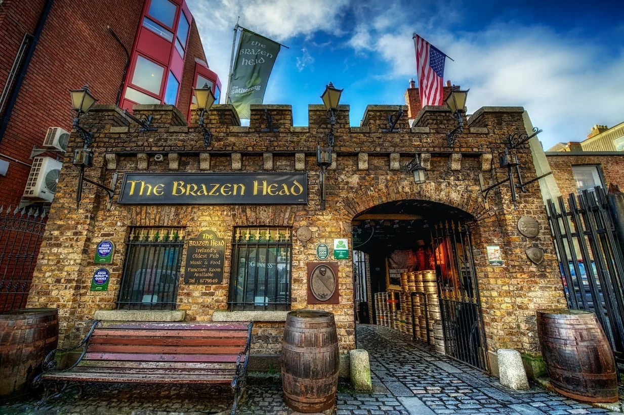 Dublin-Ireland-Brazen-Head-pub-HDR1.jpg