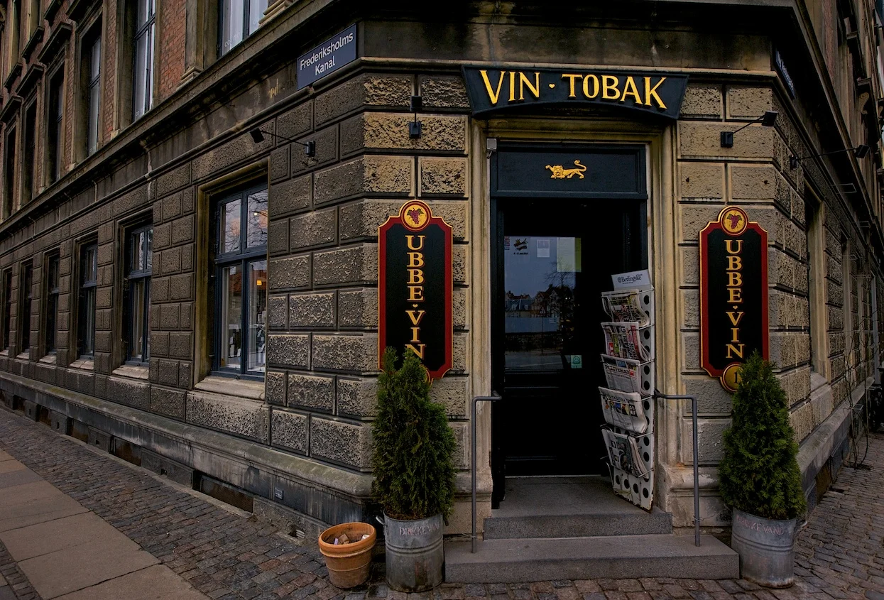 I couldn't resist this little tobacco shop - too cool.