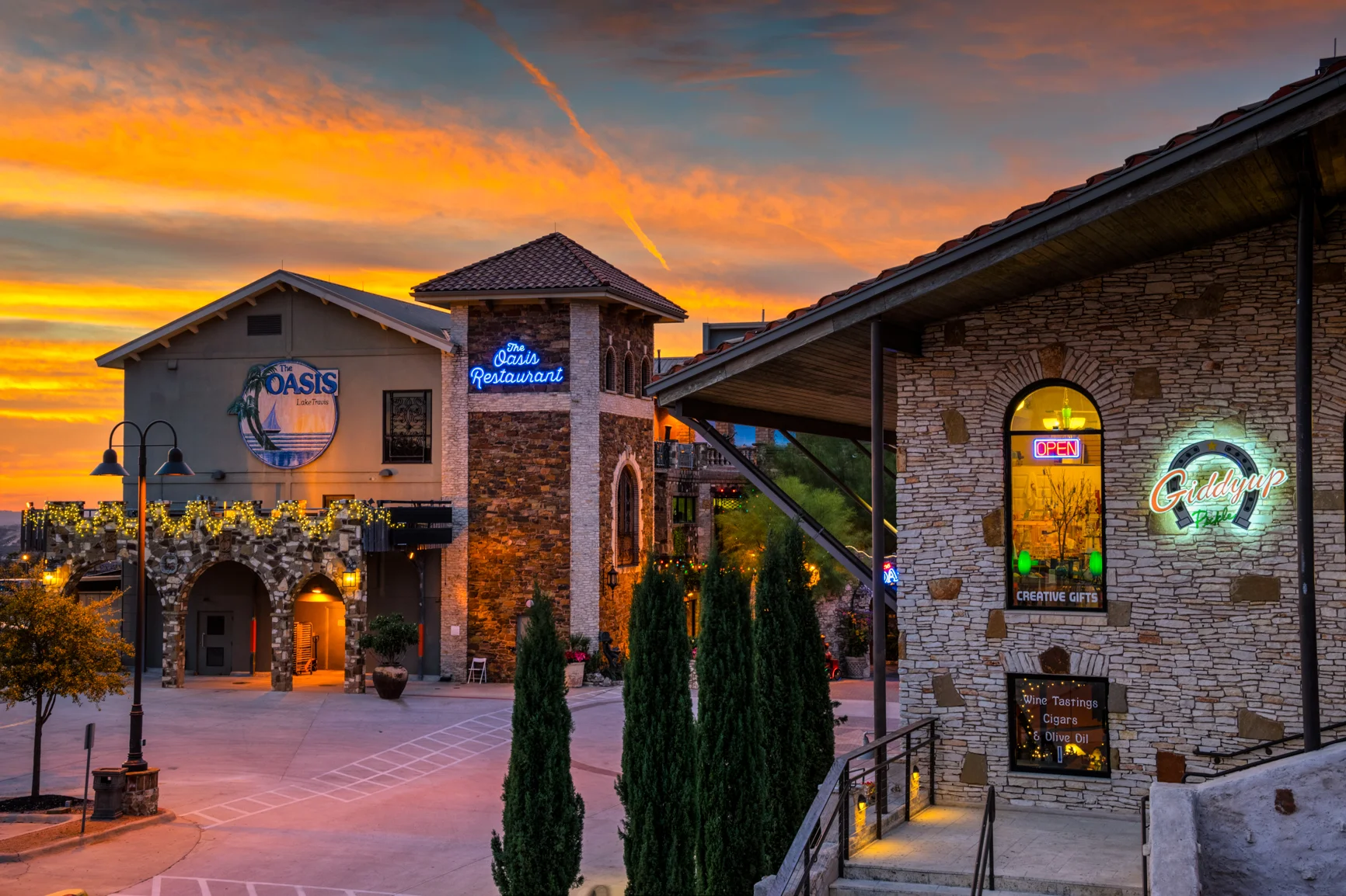 Catching a stunning sunset at The Oasis — Nomadic Pursuits a blog by