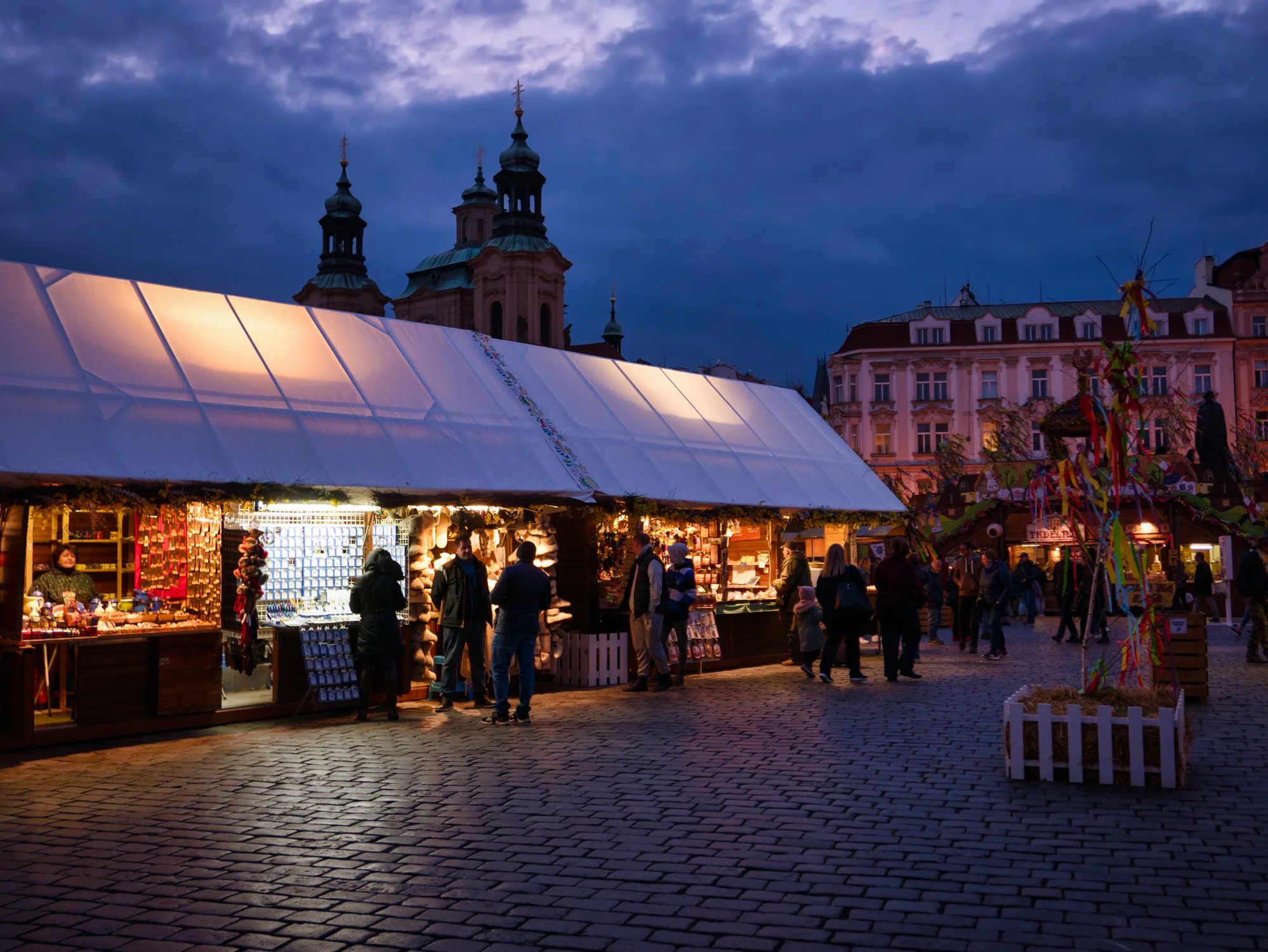 Prague-town-square-twlight-market.jpg