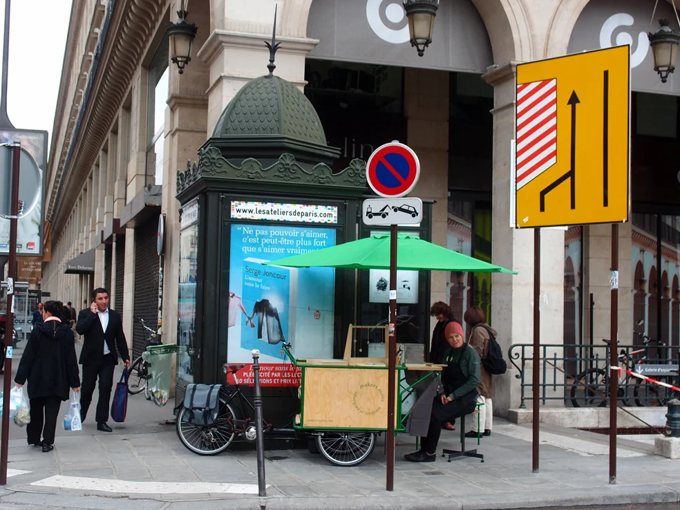  Between the 16th till 29th of September 2013,&nbsp; Makers Move&nbsp; will expand their ‘base’,
and next to the mobile workshop join forces with Amandine Meunier at the kiosk
at Palais Royal in Paris during the&nbsp; Circuit Bijou&nbsp; events. We l