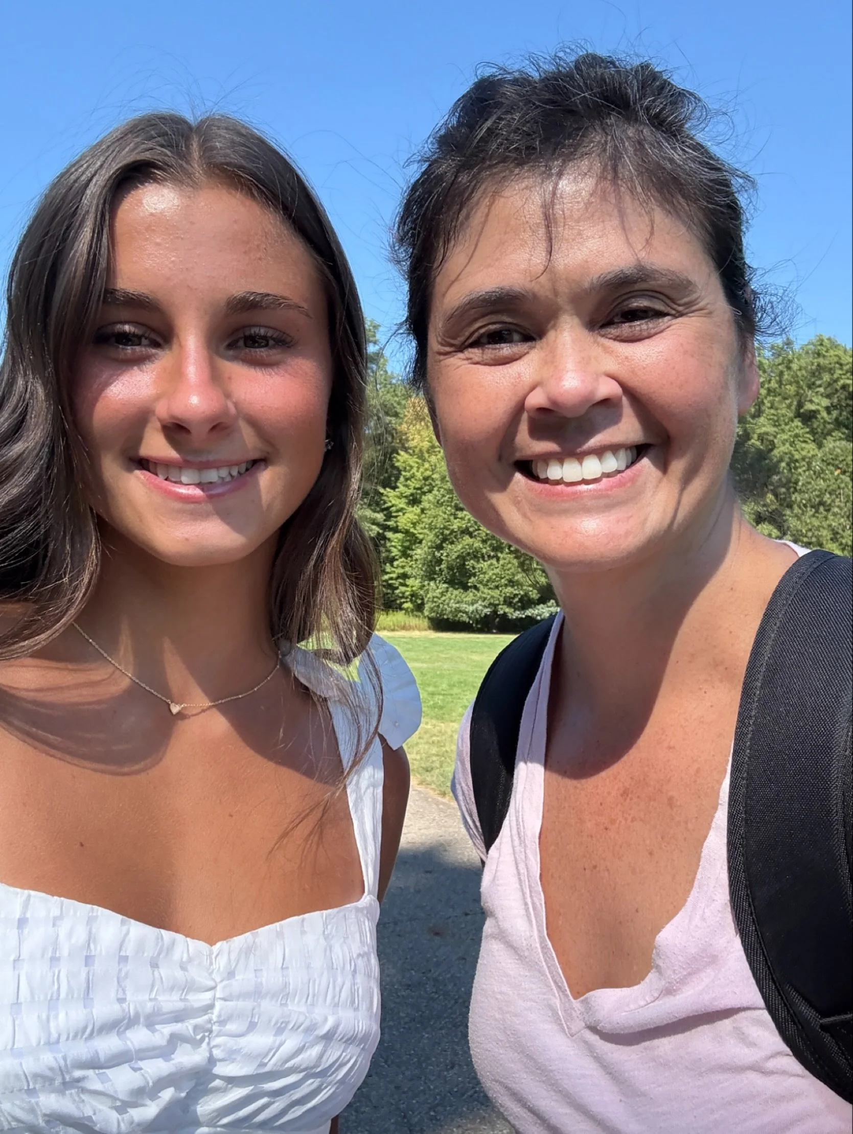 Guess whose senior pictures I took this weekend and guess who is up for runner of the week!  Katie Boettcher!  She rain 3.1 miles in 18:41 minutes&hellip;beating her previous PR by almost a minute. The link to vote for Katie is in my stories. 😉