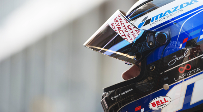 Joel Miller Bell helmet shot.png