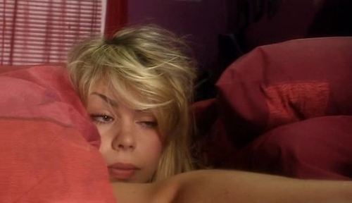 If nothing else, I can relate to that bed head.