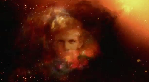 Such a beautiful floating head hasn't been seen since the Face of Boe