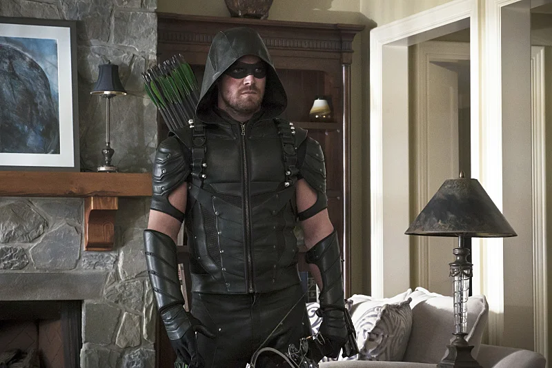weirdly enough... the Green Arrow looks strange in the daylight