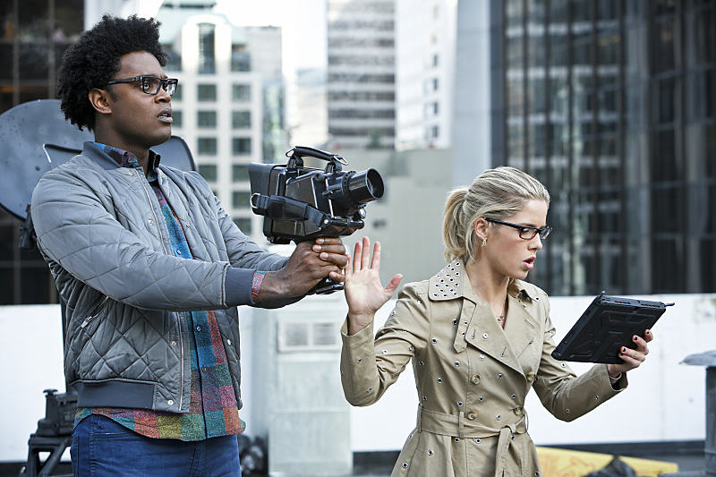 thinking back on season 1 and 2... I can't stand I dislike Felicity this much