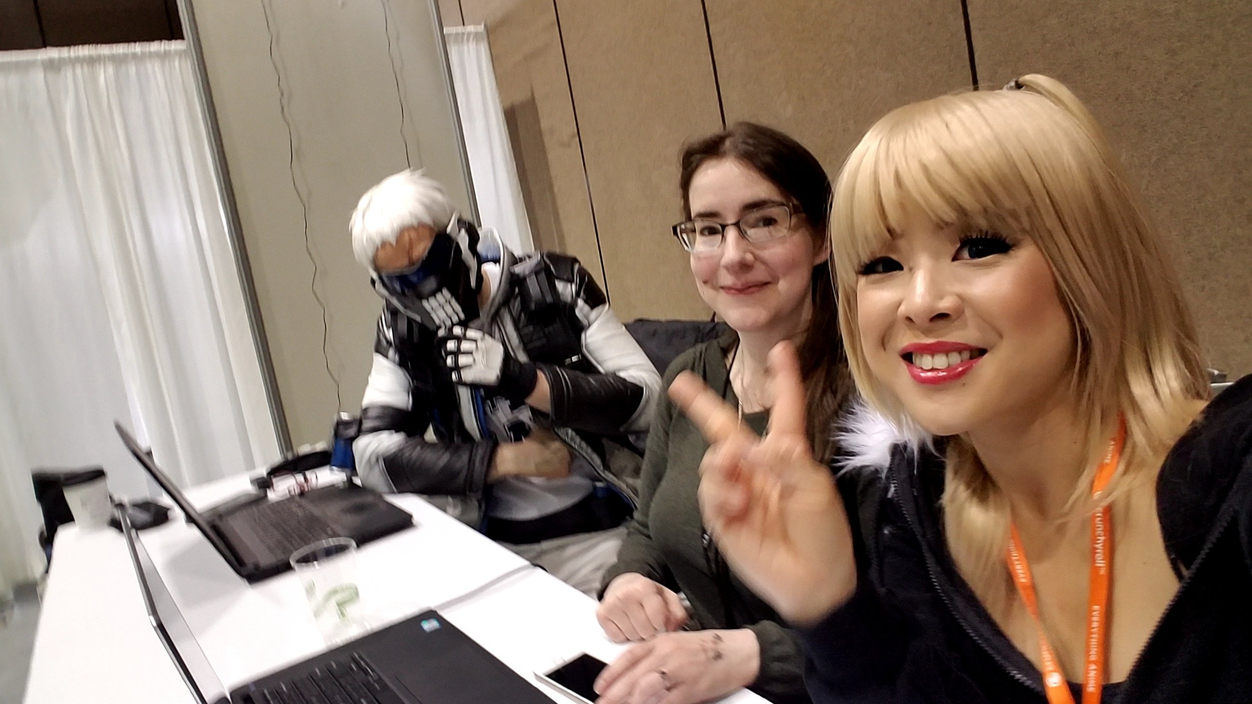 Jechts, Hylian Jean, and Riri cosplay judges