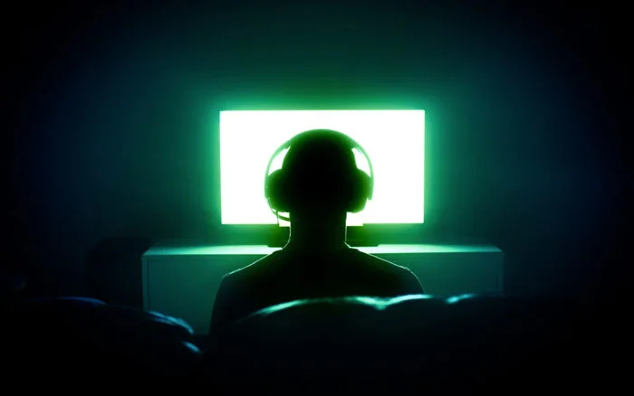 headphones.jpg