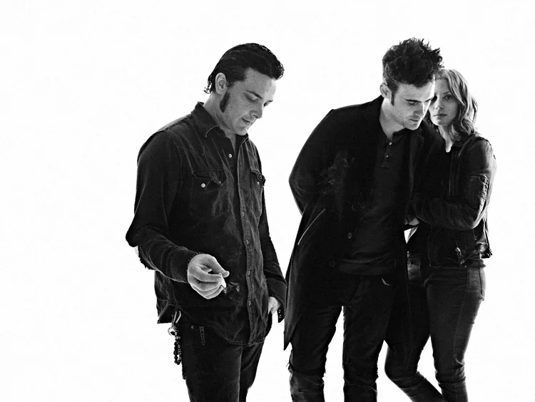 Black-Rebel-Motorcycle-Club-black-rebel-motorcycle-club-34110220-750-564.jpg