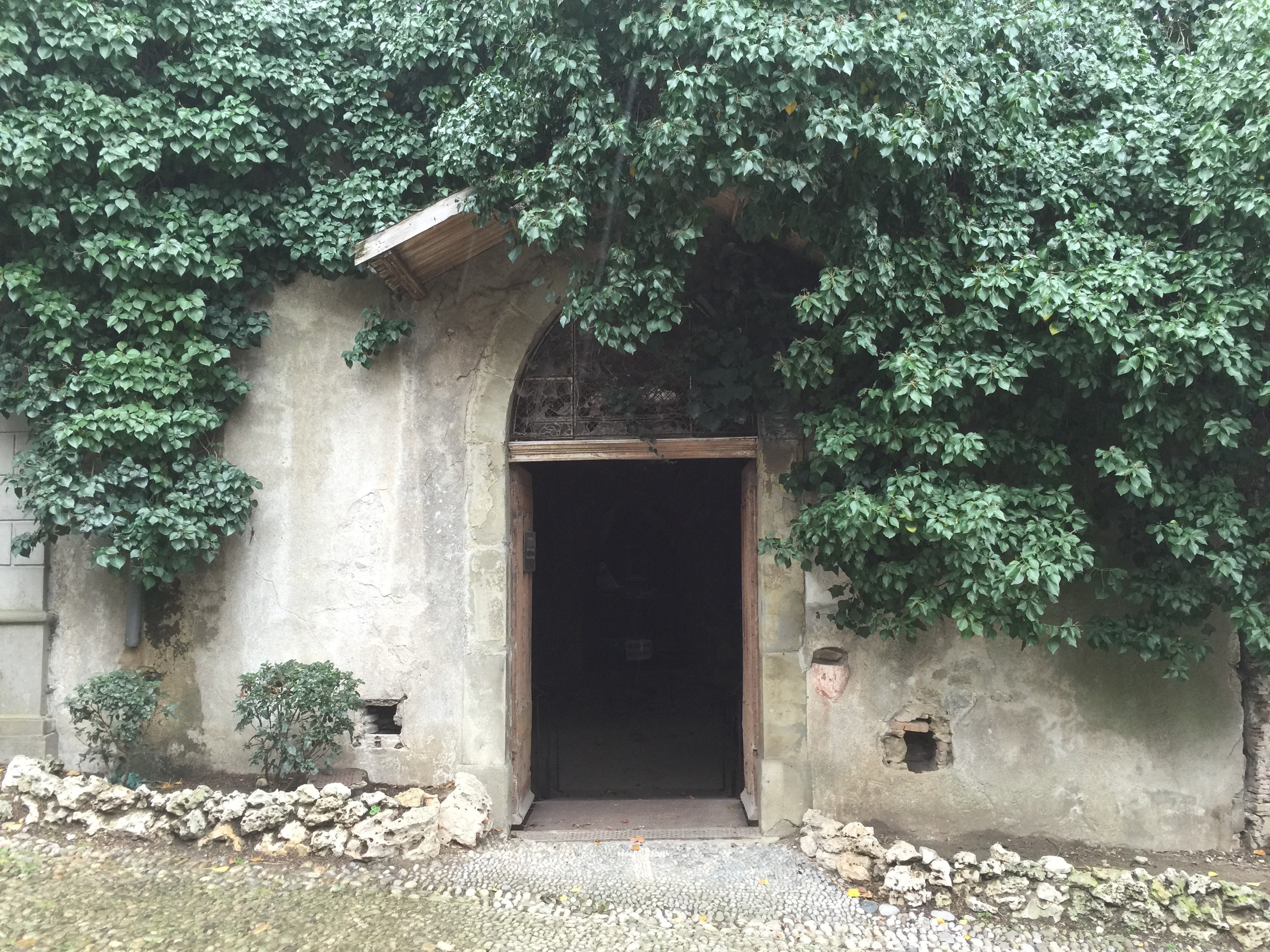 Le-Jardin-du-Calvaire-Carcassonne-jessewaugh.com-8.jpg