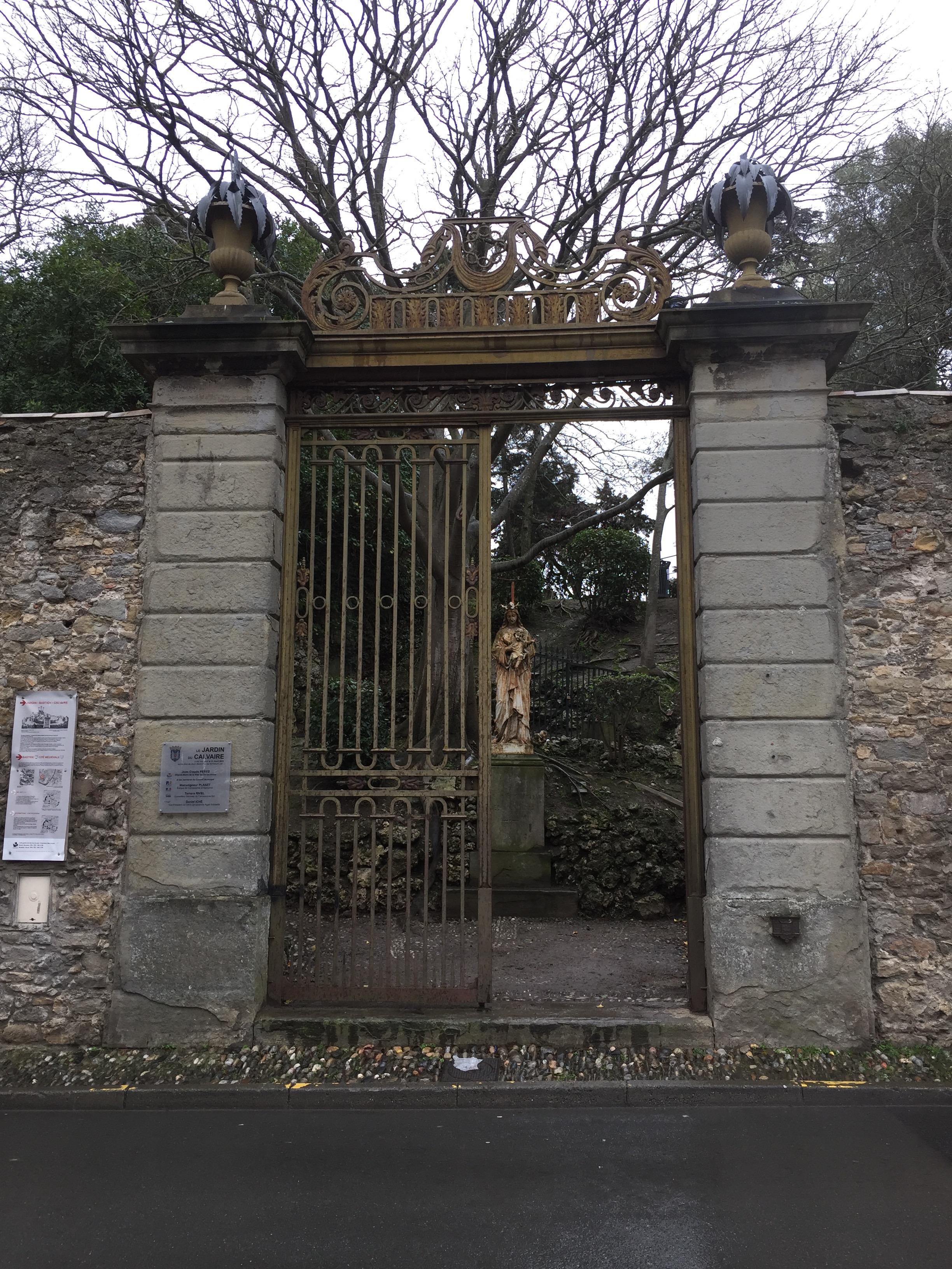 Le-Jardin-du-Calvaire-Carcassonne-jessewaugh.com-53.jpg