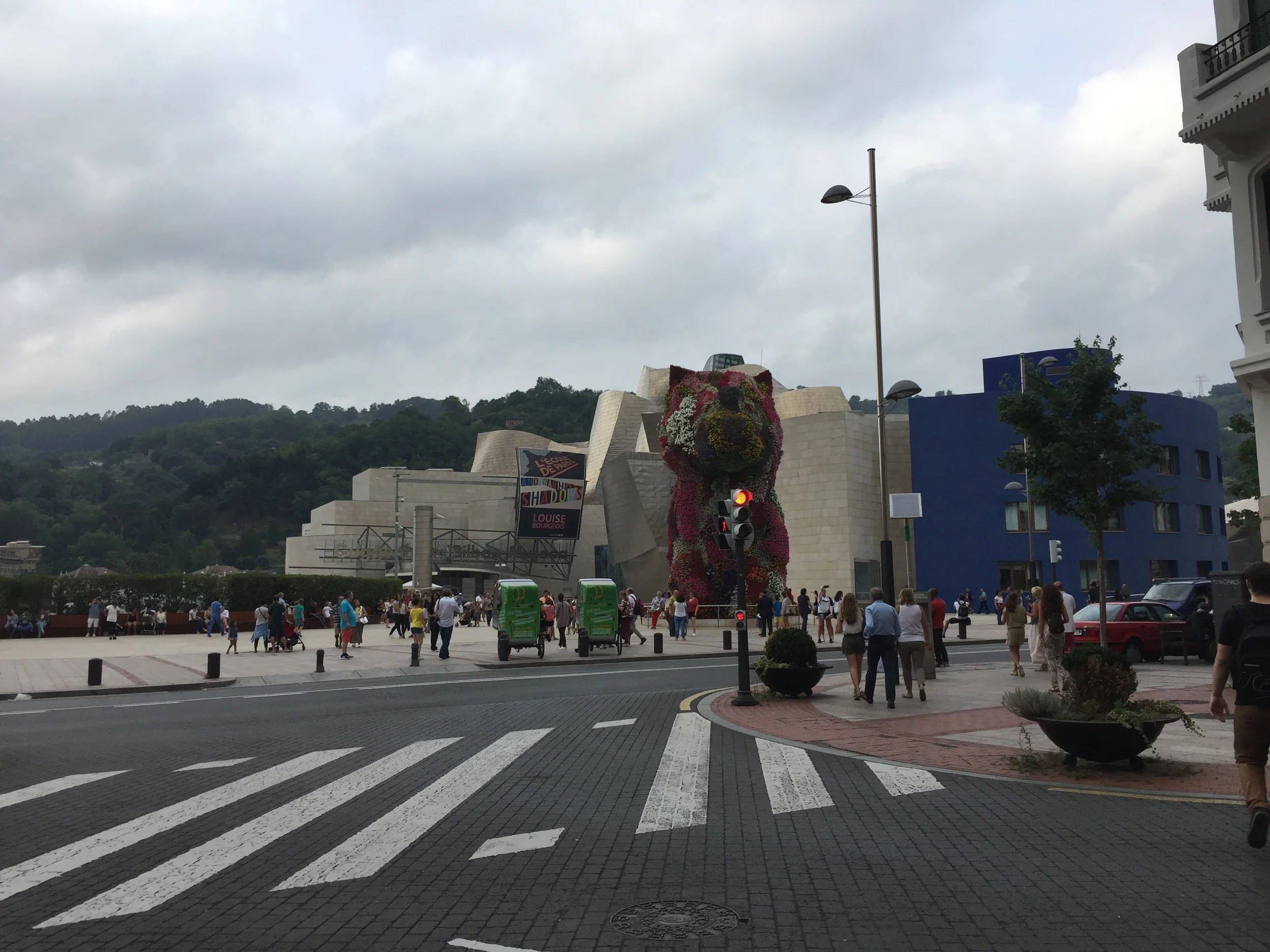 Guggenheim Bilbao with Jeff Koons' Puppy
