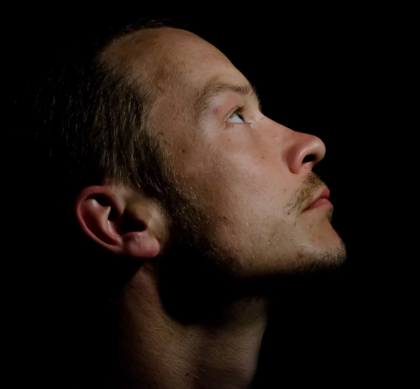 face-in-the-shadow-1368459648HVV.jpg