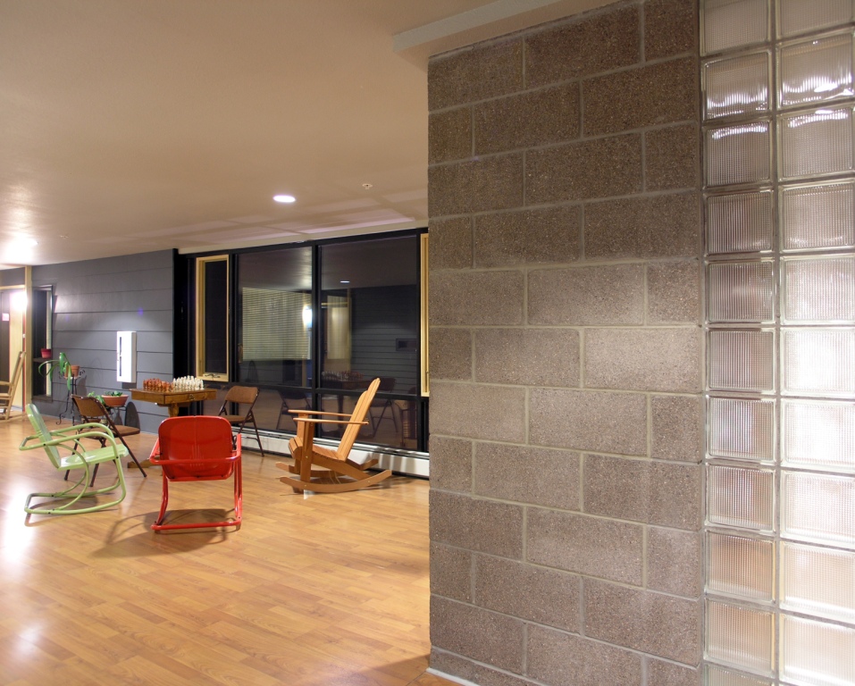 Hallway gathering Area.JPG