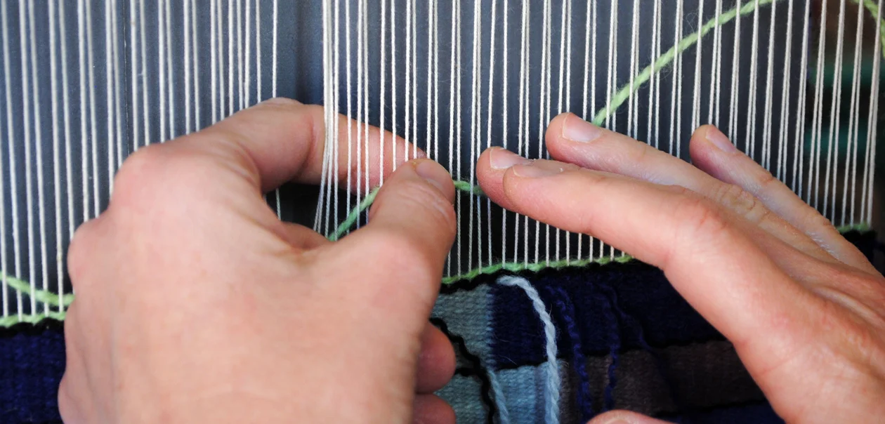 handsbanner2.jpg